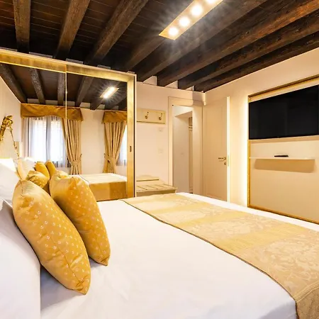 Laguna D'Oro Luxury Apartments Venise Extérieur photo