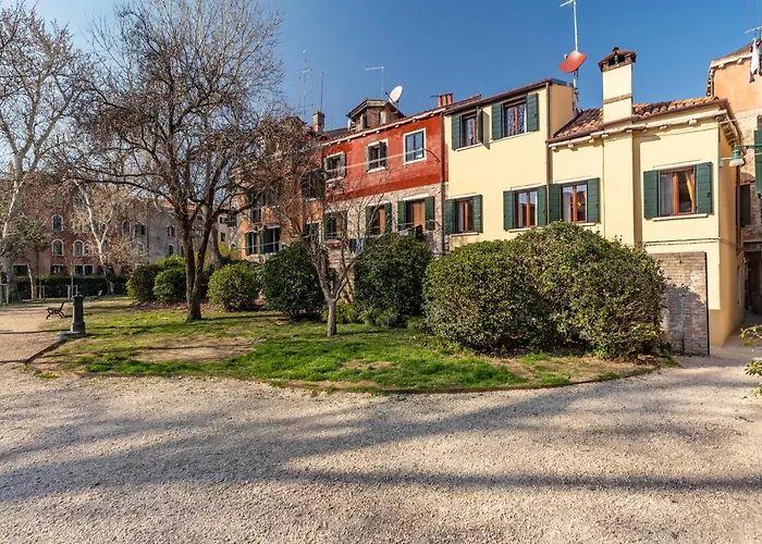 Laguna D\'Oro Luxury Apartments